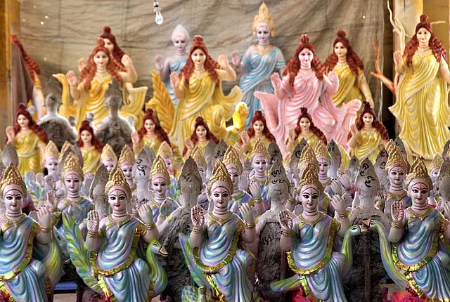 থরে থরে সাজানো সরস্বতী প্রতিমা। বেজপাড়া পূজা মণ্ডপ, যশোর। ছবি: এহসান-উদ-দৌলা