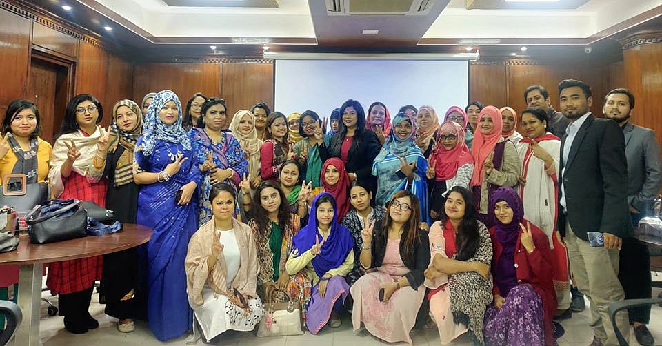 ওমেন এন্ট্রারপ্রেনার্স অব বিডি (উইবিডি) ও ইনকোডিয়াস কর্মশালায় নারী উদ্যোক্তারা। ছবি: সংগৃহীত