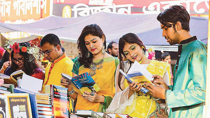 বইমেলা এখন বাংলাদেশের সংস্কৃতিকর অংশ হয়ে উঠেছে। ছবি: অন্য আলো