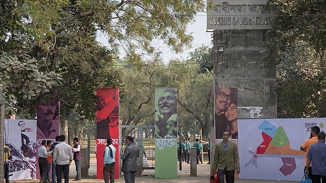 গ্রন্থমেলায় সোহরাওয়ার্দী উদ্যানে প্রবেশ ও বের হওয়ার জন্য ছয়টি পথ থাকবে। ছবি: প্রথম আলো