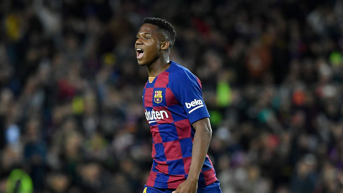 লা লিগায় সবচেয়ে কম বয়সে জোড়া গোলের রেকর্ড গড়লেন বার্সেলোনার আনসু ফাতি। ছবি: এএফপি