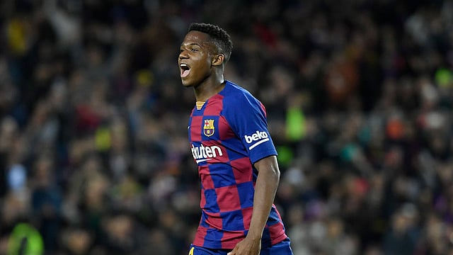 লা লিগায় সবচেয়ে কম বয়সে জোড়া গোলের রেকর্ড গড়লেন বার্সেলোনার আনসু ফাতি। ছবি: এএফপি