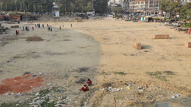 চট্টগ্রাম নগরের আউটার স্টেডিয়ামের একাংশ।