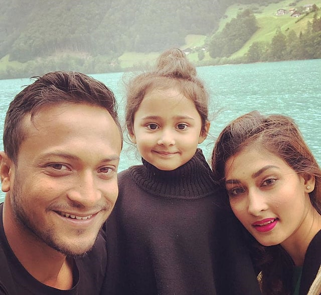 আলায়নাকে নিয়মিতই দেখা যায় সাকিবের সামাজিক যোগাযোগমাধ্যমের নানা পোস্টে। ছবি: সাকিব আল হাসান ইনস্টাগ্রাম