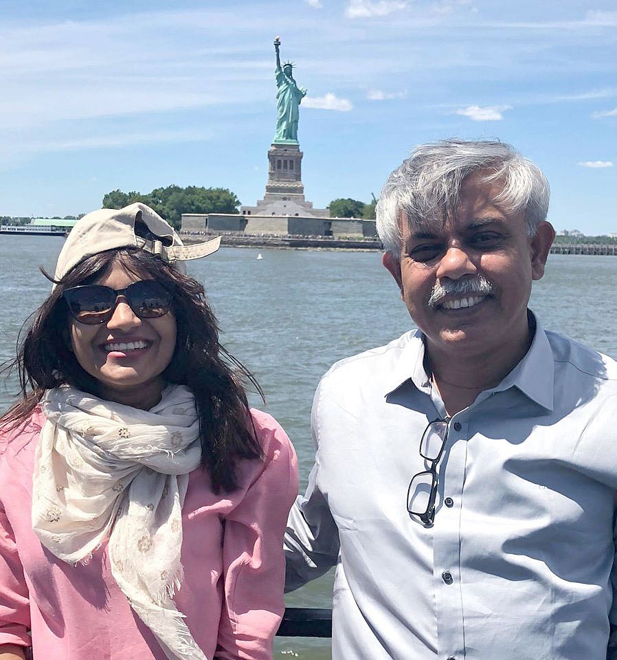 কথাসাহিত্যিক আনিসুল হকের সঙ্গে লেখক