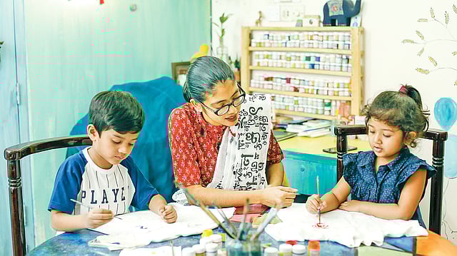 মডেল: সাহমির, জাকিয়া ঊর্মি ও জেরিন, শাড়ি: সাদা কালো, ছবি: সুমন ইউসুফ