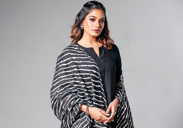 সাদা–কালো ডোরাকাটা নকশা জনপ্রিয়