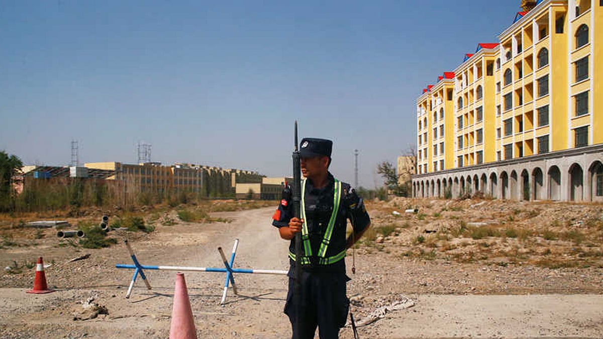 চীনে উইঘুরদের জন্য তৈরি করা হয়েছে বন্দিশিবির। ছবি: রয়টার্স