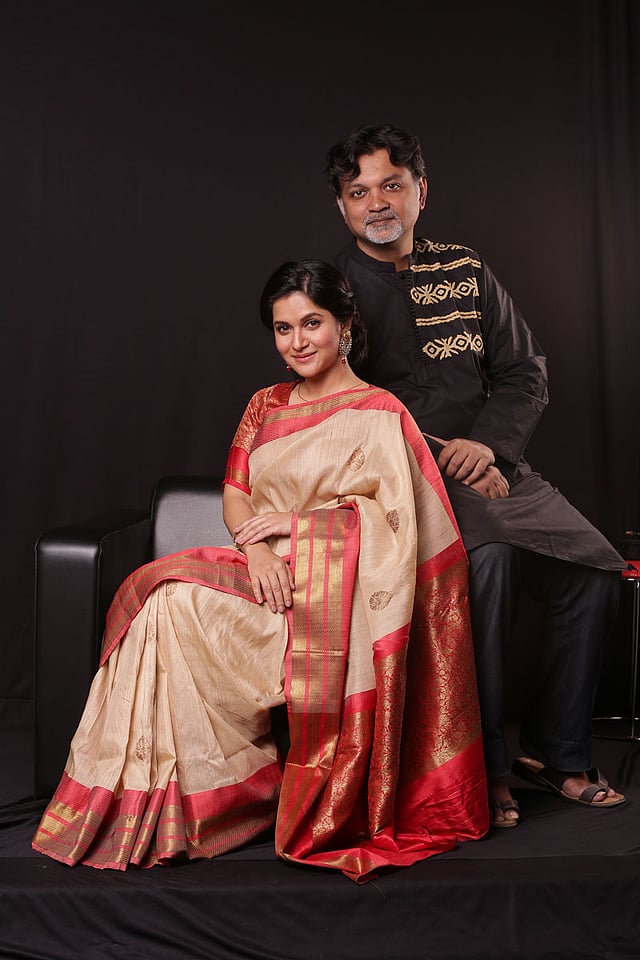 মিথিলা ও সৃজিত। ছবি: প্রথম আলো