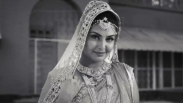 ‘আমরা একটা সিনেমা বানাবো’ চলচ্চিত্রে অভিনয় করেছেন আয়েশা মুক্তি। ছবি: সংগৃহীত