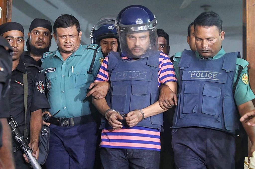 গত বছরের ১৮ সেপ্টেম্বর রাজধানীর গুলশান এলাকা থেকে মাদক, অস্ত্রসহ গ্রেপ্তার হন খালেদ মাহমুদ ভূঁইয়া। প্রথম আলো ফাইল ছবি