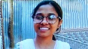অগ্নিকাণ্ডে দগ্ধ আফরিন জান্নাত (১৭) মারা গেছেন। ছবি: সংগৃহীত