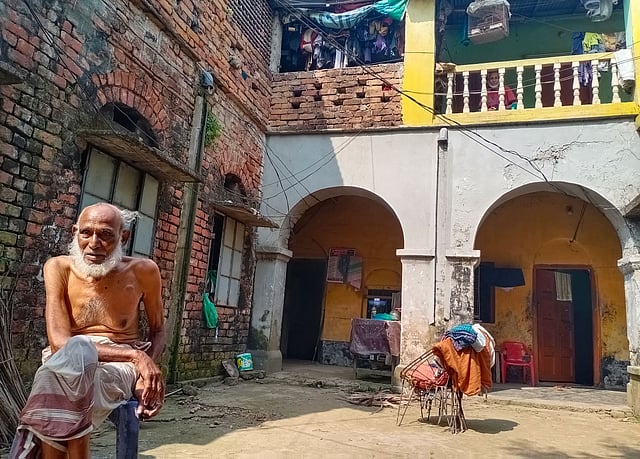 ৯১ বছরের আবুল হোসেন খাঁ