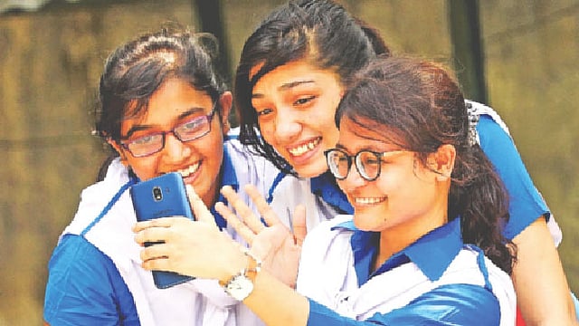 পিইসি, জেএসসি ও এসএসসি পরীক্ষার ফলাফলে প্রতিবারই সেরা শিক্ষাপ্রতিষ্ঠানের তালিকায় থাকে ডা. খাস্তগীর সরকারি বালিকা উচ্চবিদ্যালয়।  ফাইল ছবি