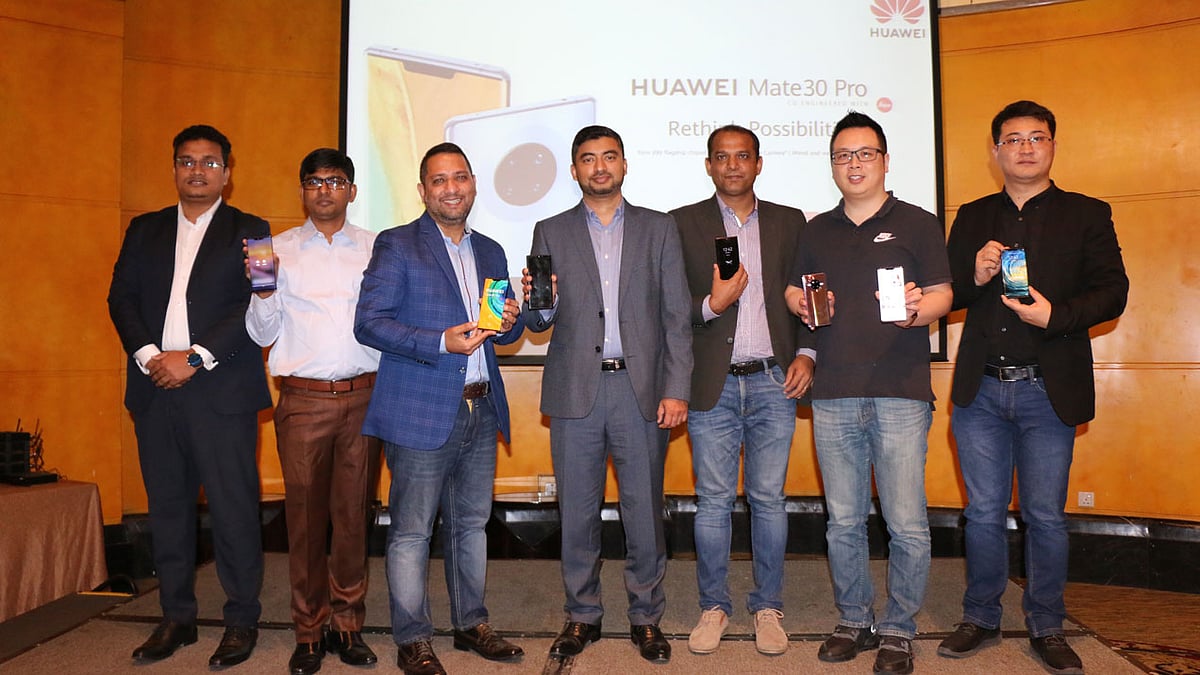 হুয়াওয়ে মেট ৩০ প্রো । ছবি: হুয়াওয়ের সোজন্যে