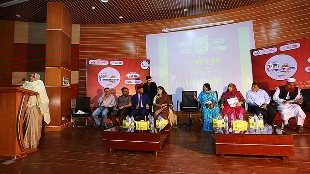 যশোরে ই–ক্যাব মেলার উদ্বোধন করা হয়। ছবি: ই–ক্যাবের সৌজন্যে