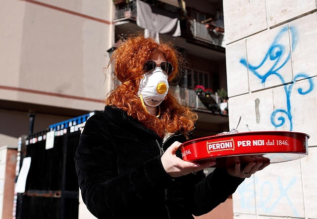 ইতালিজুড়ে জনসমাগম নিষিদ্ধ করা হয়েছে। ছবি: রয়টার্স