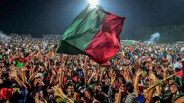 লিগ জিতে উল্লাস মোহনবাগান সমর্থকদের। ছবি: টুইটার