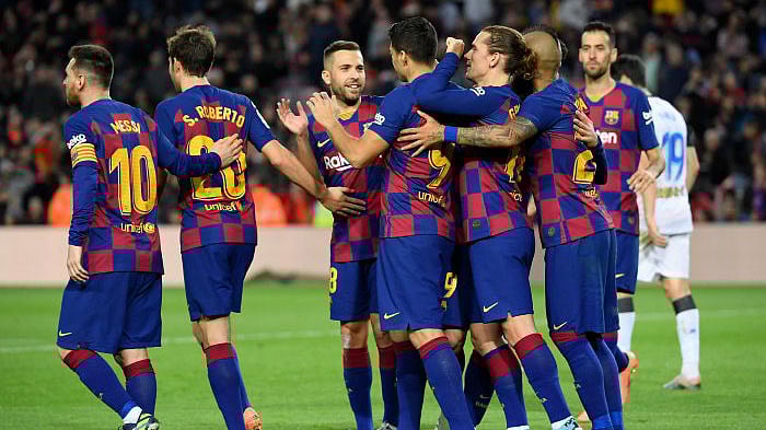 অনির্দিষ্টকালের জন্য পিছিয়ে দেওয়া হয়েছে মেসিদের ম্যাচ। ছবি : এএফপি