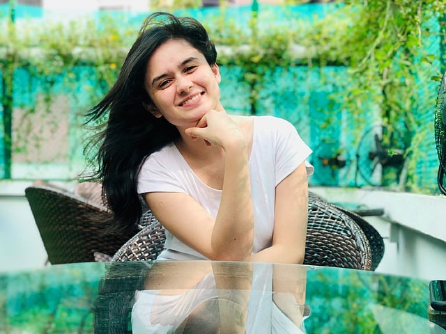 পিরোজপুরের মাটিভাঙ্গা এলাকার মধ্যবিত্ত পরিবারের মেয়ে জান্নাতুল ফেরদৌসী ঐশী। ছবি: ফেসবুক থেকে