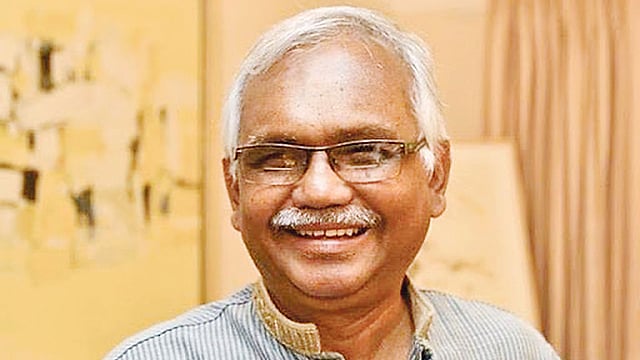 মুশতাক হোসেন।