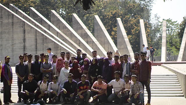 ইসলামের ইতিহাস ও সংস্কৃতি বিভাগের শিক্ষাসফর হয় মুজিবনগরে। ছবি: সংগৃহীত