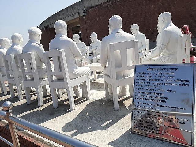১৯৭১ সালে ঐতিহাসিক তেলিয়াপাড়া সম্মেলনের বর্ণনা তুলে ধরা হয়েছে মুজিবনগরে। ছবি: লেখক