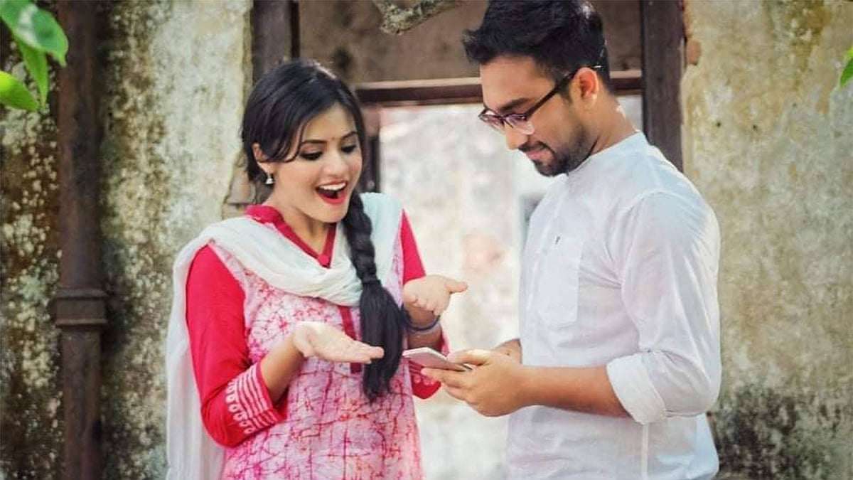 ‘নেটওয়ার্ক পাচ্ছি না’ নাটকের দৃশ্যে তাসনুভা তিশা ও জোভান। ছবি: সংগৃহীত