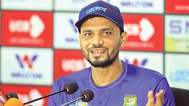 মাশরাফি বিন মুর্তজা। ছবি : ফাইল ছবি