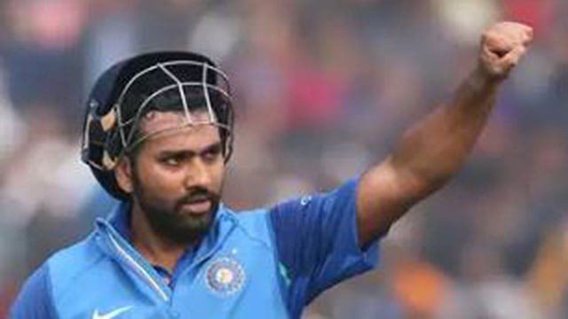 ২০১১ বিশ্বকাপে না খেলার আক্ষেপ এখনো তাড়িয়ে নিয়ে বেড়ায় রোহিত শর্মাকে। ছবি: এএফপি