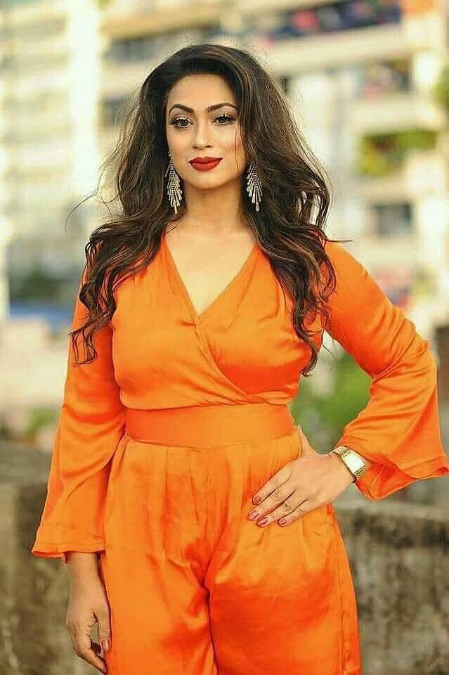 নায়িকা পপি খুলনায় দাদাবাড়িতে অবস্থান করছেন। ছবি: সংগৃহীত