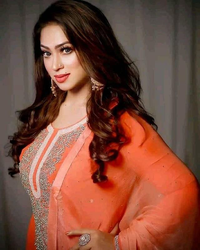 করোনাভাইরাস নিয়ে আতঙ্কিত পপি। ছবি: সংগৃহীত