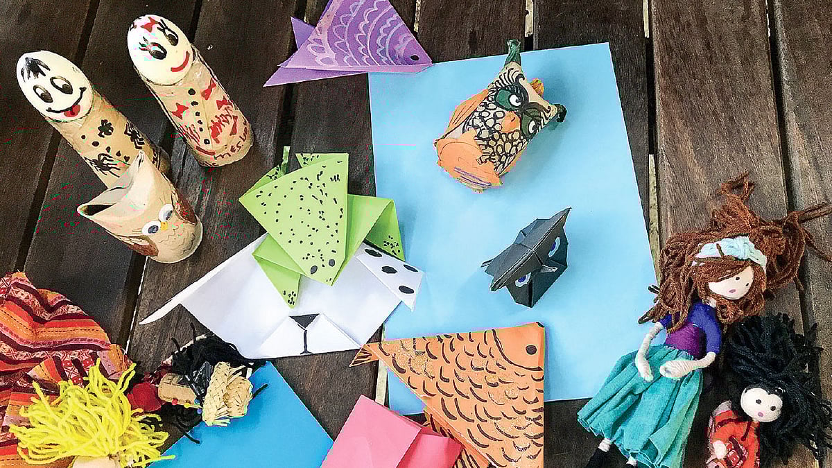 সৃজনশীল কাজের মধ্য দিয়ে কাটানো যায় এই অস্থির সময়। ছবি: লেখক