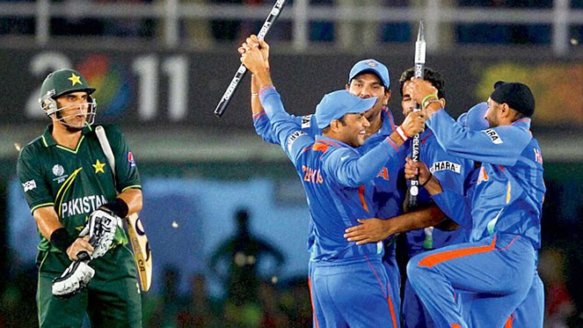 ২০১১ বিশ্বকাপের ভারত-পাকিস্তান সেমিফাইনাল দেখতে পাবেন আজ। ফাইল ছবি