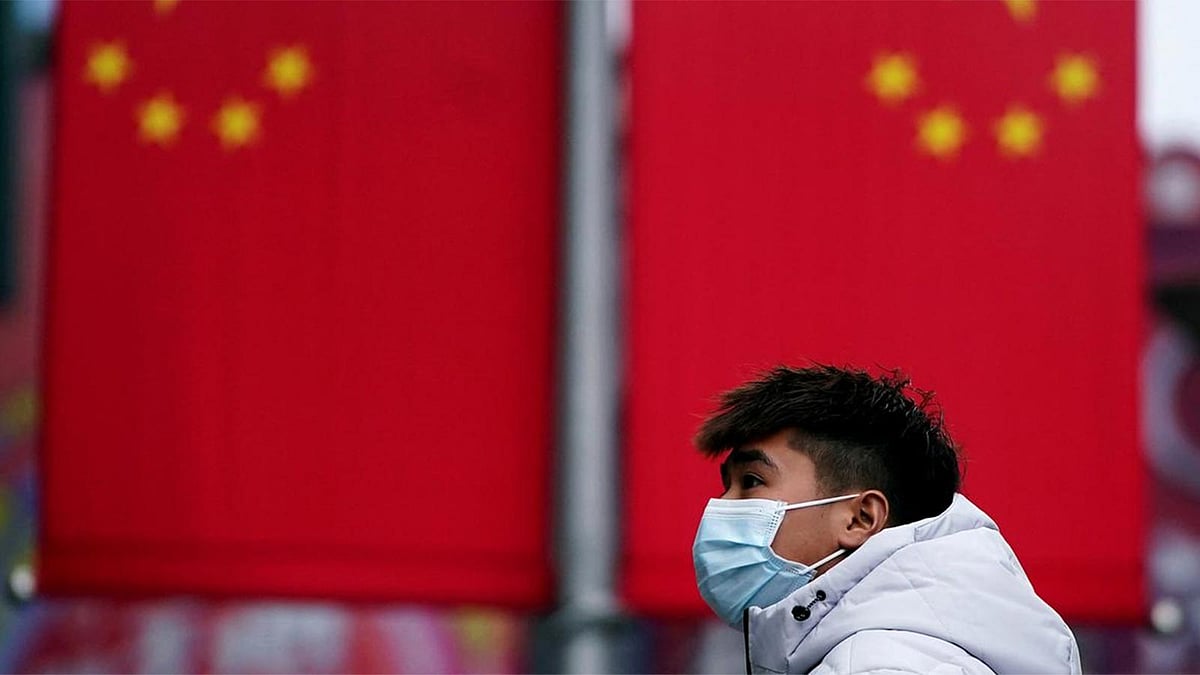 চীন গত জানুয়ারিতে প্রথম দেশটিতে লোকজন করোনায় আক্রান্ত হওয়ার খবর প্রকাশ করে। ছবি: রয়টার্স