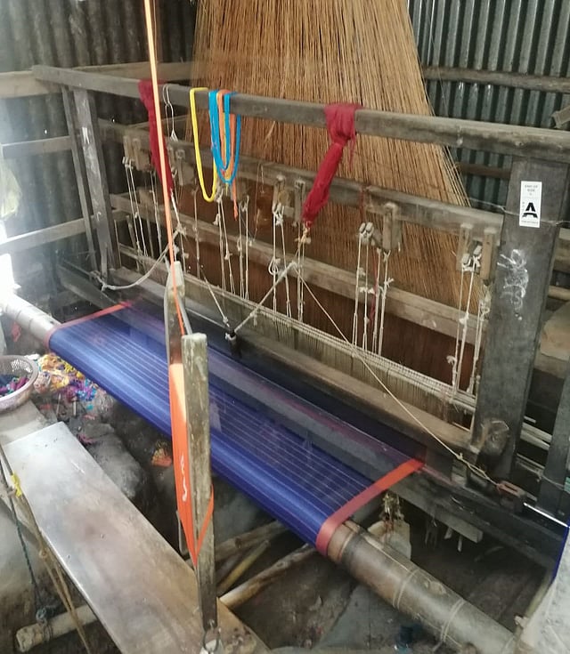 বিপাকে পড়বে তাঁতশিল্পও। ছবি: নীলকমল বসাক