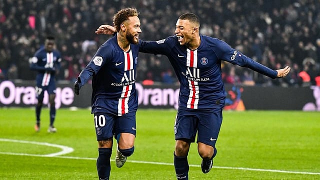 নেইমার-এমবাপ্পেদের আবার দেখা যাবে কবে? ছবি: টুইটার