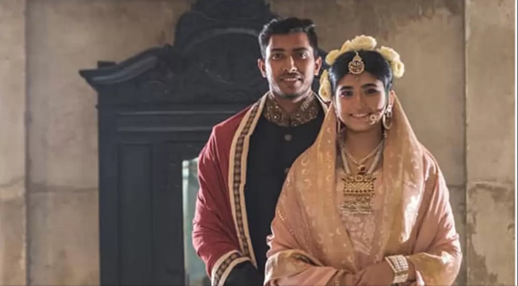 স্ত্রী প্রিয়ন্তি দেবনাথের সঙ্গে সৌম্য সরকার। ছবি : সৌম্য সরকারের ফেসবুক পেইজ