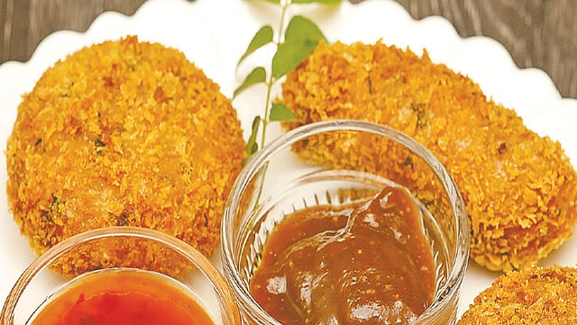 বিন্নি চালে আলুর চপ