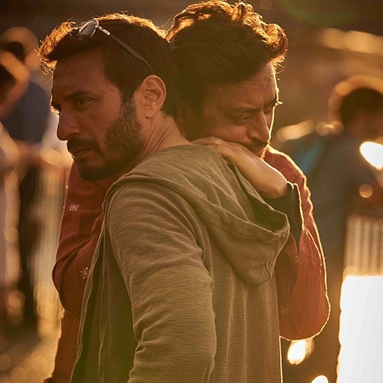 হোমি আদজানিয়ার সঙ্গে ইরফান খান। ছবি: ইনস্টাগ্রাম