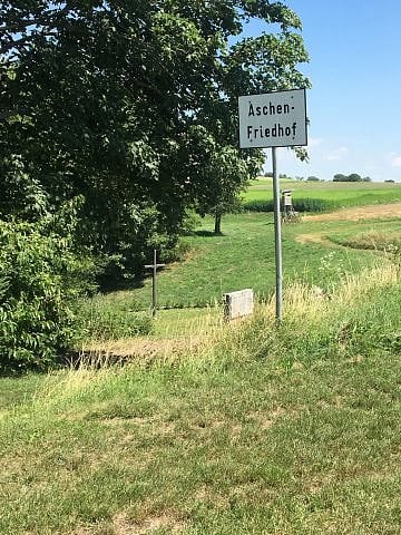 হত্যার পর বন্দীদের দেহভষ্ম ফেলা হতো এখানে। ছবি: হলোকাস্টলার্নিং ডট কম