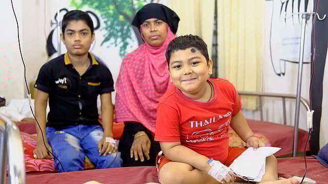 বাংলাদেশ থ্যালাসেমিয়া ফাউন্ডেশনে জাকাত দিয়ে দরিদ্র থ্যালাসেমিয়া রোগীদের বেঁচে থাকতে সাহায্য করতে পারেন। ছবি: সংগৃহীত