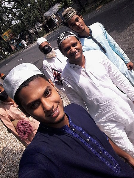 ঈদ আনন্দের এই ছবি পাঠিয়েছেন আরিফ হোসেন ফারাজি।