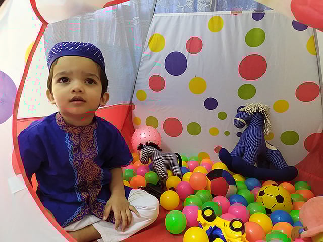 ঈদের দিনে কানিজ ফতেমা তুজ জোহরার সন্তান।