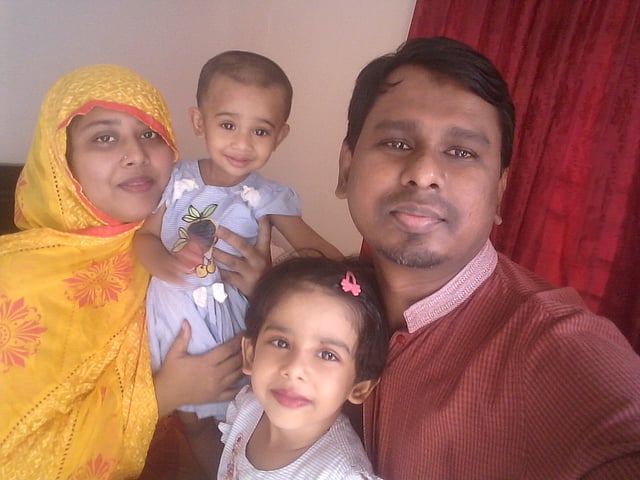 পরিবারকে নিয়েই এবারের ঈদ কাটানোর ছবি পাঠিয়েছেন পশ্চিম রামপুরা, ঢাকা থেকে সাজ্জাদ হোসেন।