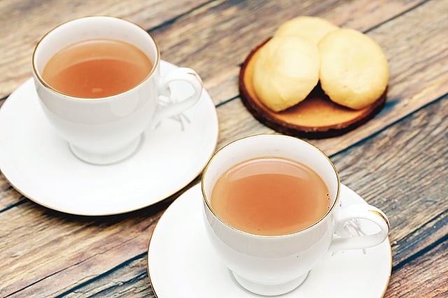 গুড়ের চা