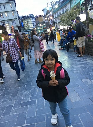 এমজি মার্গে সৈয়দা আলীসব আফশিন। ছবি: লেখক