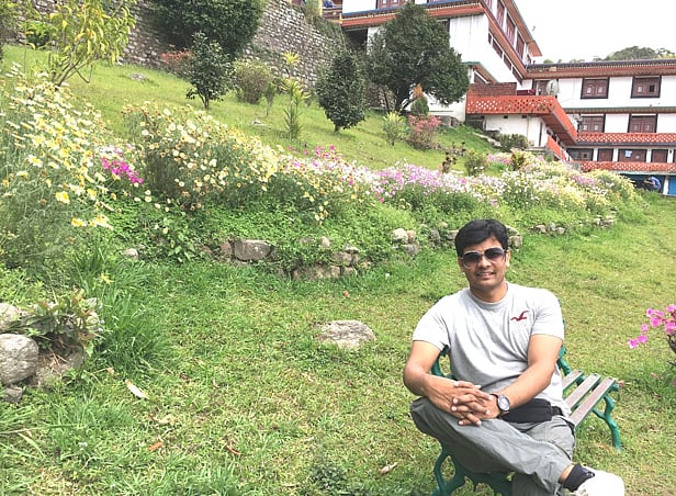 রানকা মনাস্ট্রিতে লেখক। ছবি: সংগৃহীত