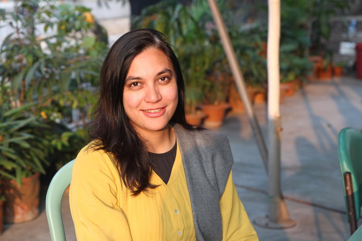 শিল্পী ওয়ারদা আশরাফ। ছবি: সংগৃহীত