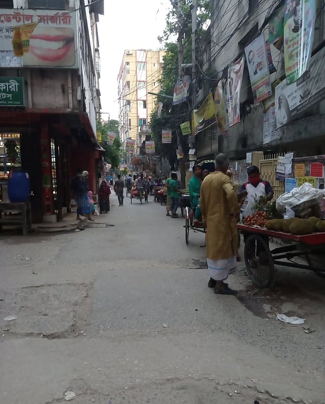 পূর্ব রাজাবাজারের একটি সড়ক। ছবি: প্রথম আলো